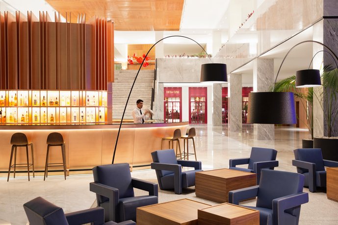 Bar_Restaurant