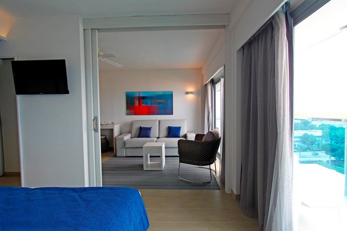 Tonga Tower Design Hotel & Suites