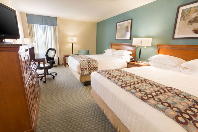 Drury Inn & Suites Birmingham Lakeshore Drive