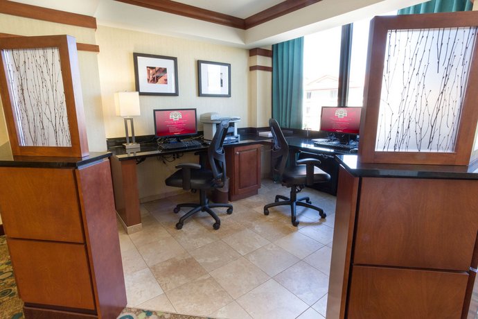 Drury Inn & Suites Birmingham Lakeshore Drive