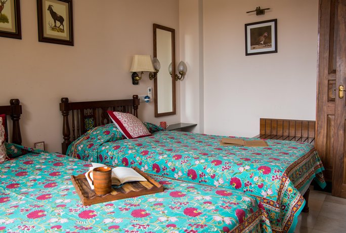 Hotel Arya Niwas