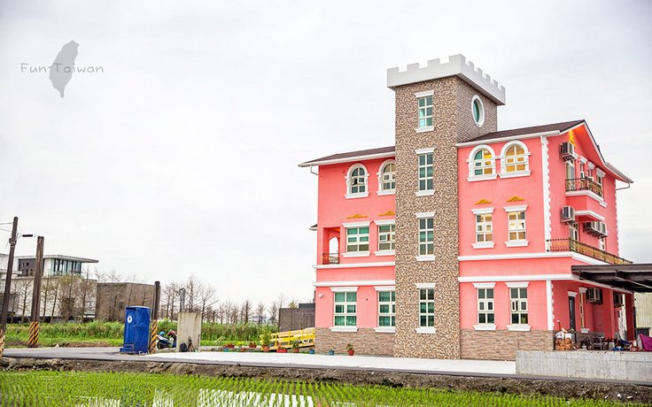 Honeysuckle Family Castle
