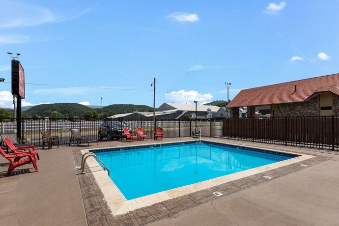 Econo Lodge Pigeon Forge Tennessee