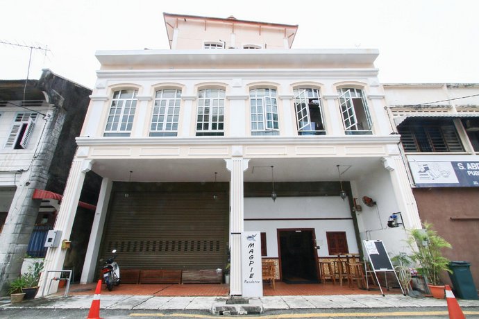 Magpie Residence