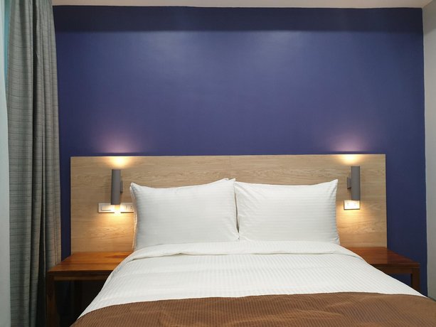 Leez Inn Makati