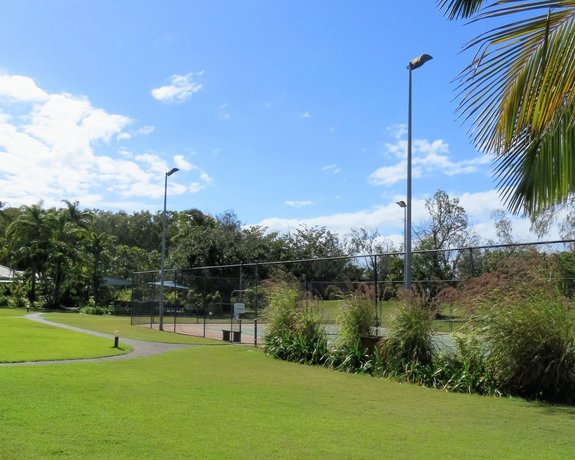 The Shores Holiday Apartments
