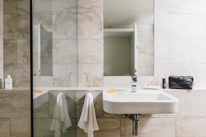 Quay West Suites Melbourne