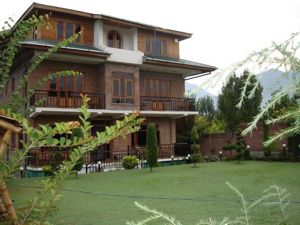 The Oasis Srinagar 사이니크 스쿨 마나스발 India thumbnail
