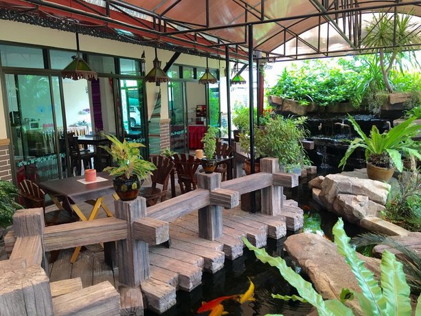 Rayong Lanna Hotel