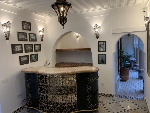 Riad Abaka by Ghali