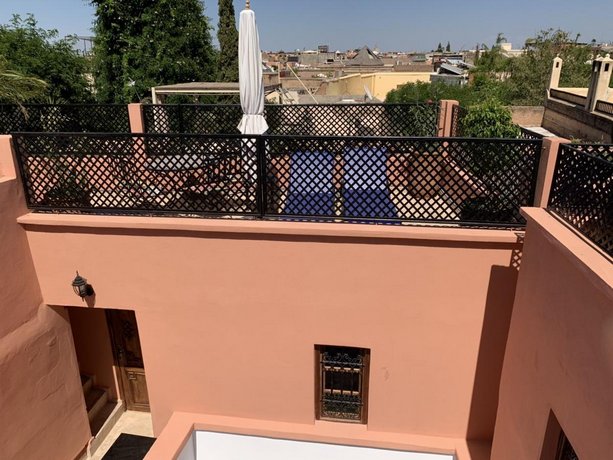 Riad Abaka by Ghali