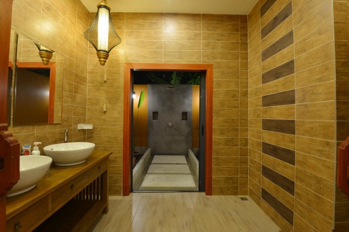 The Eight Green Pool Villa