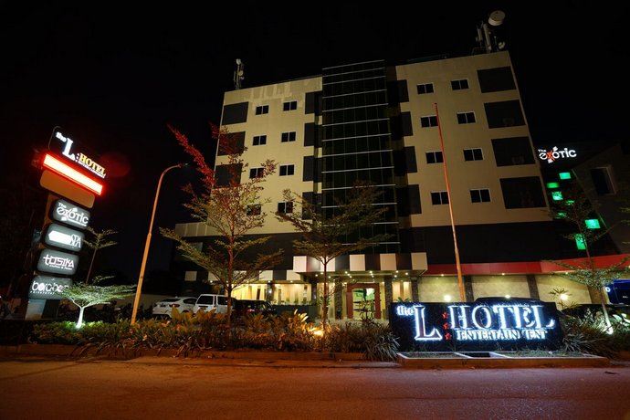 The L Hotel Entertainment