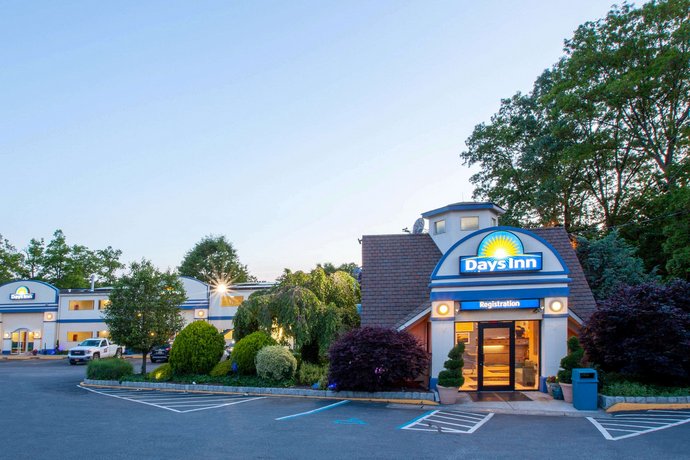 Days Inn by Wyndham Nanuet Spring Valley