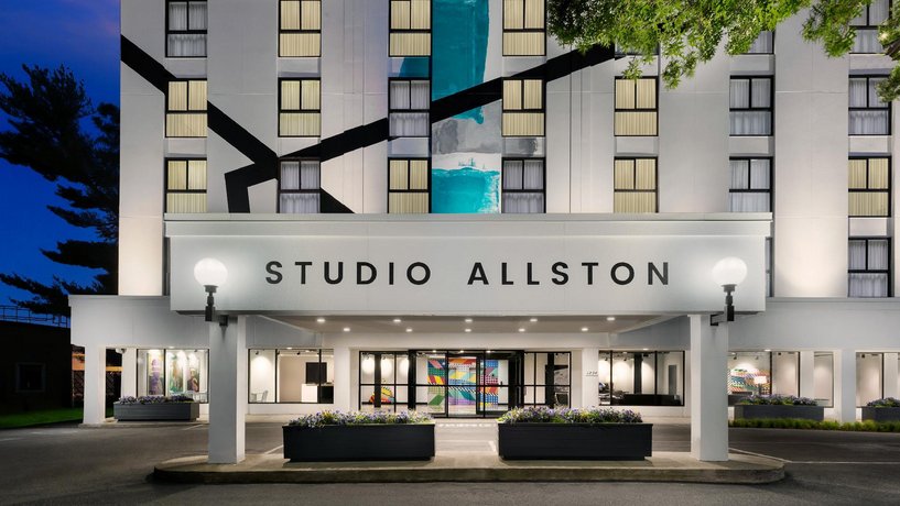 Studio Allston Hotel