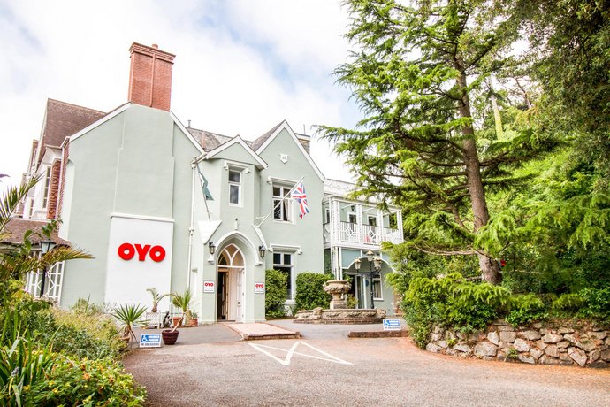OYO Orestone Manor Hotel