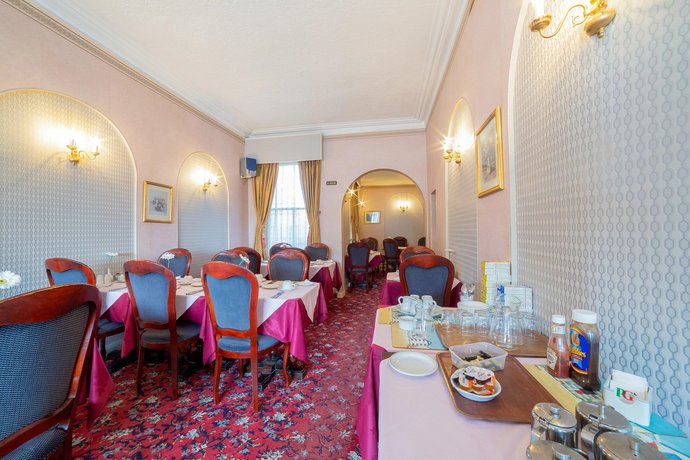OYO Holmsdale Hotel