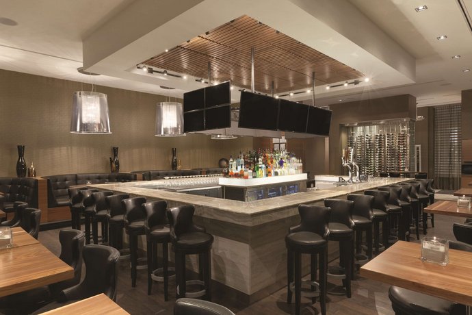 Radisson Hotel & Conference Center Calgary Airport East