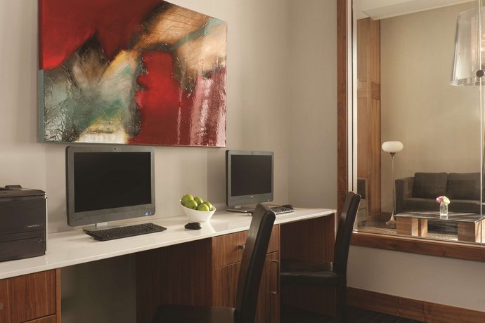 Radisson Hotel & Conference Center Calgary Airport East