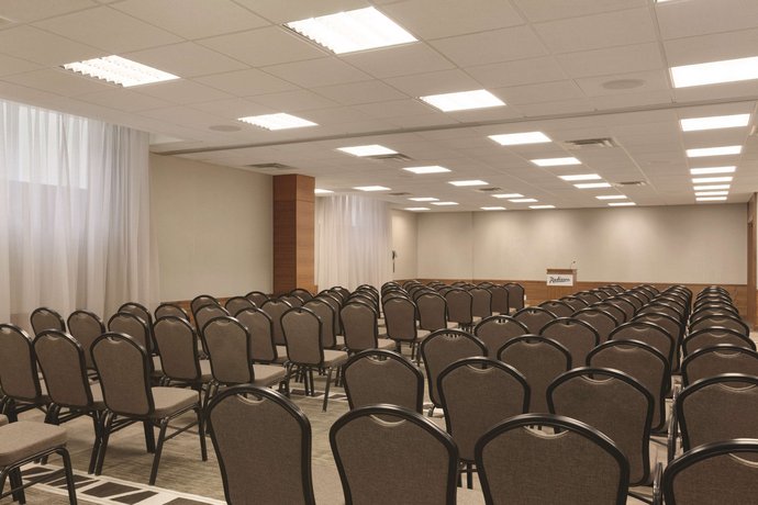 Radisson Hotel & Conference Center Calgary Airport East