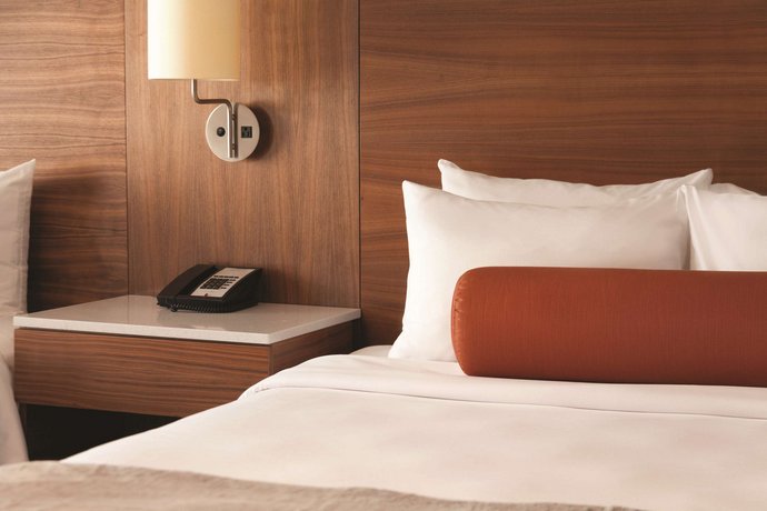 Radisson Hotel & Conference Center Calgary Airport East