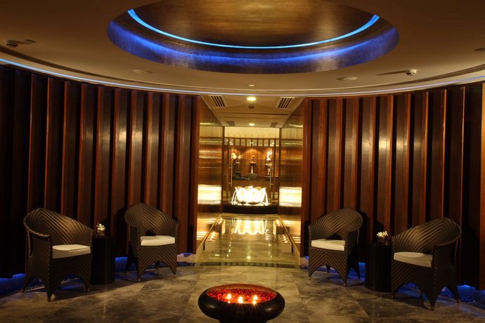 Radisson Blu Plaza Delhi Airport