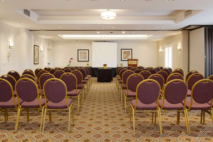 Radisson Hotel San Diego Rancho Bernardo