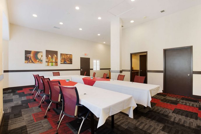 Radisson Hotel San Diego Rancho Bernardo