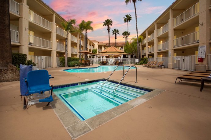Radisson Hotel San Diego Rancho Bernardo