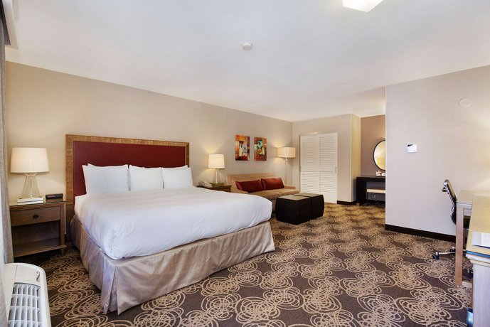 Radisson Hotel San Diego Rancho Bernardo