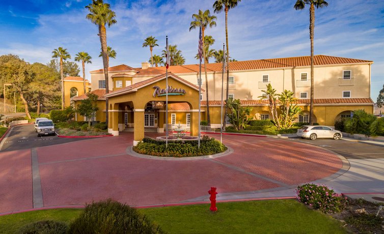 Radisson Hotel San Diego Rancho Bernardo