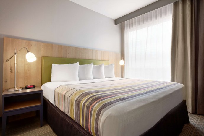 Country Inn & Suites by Radisson San Diego North CA