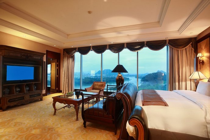 Lijiang Waterfall Hotel Guilin