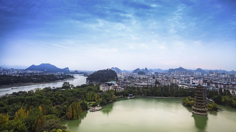 Lijiang Waterfall Hotel Guilin