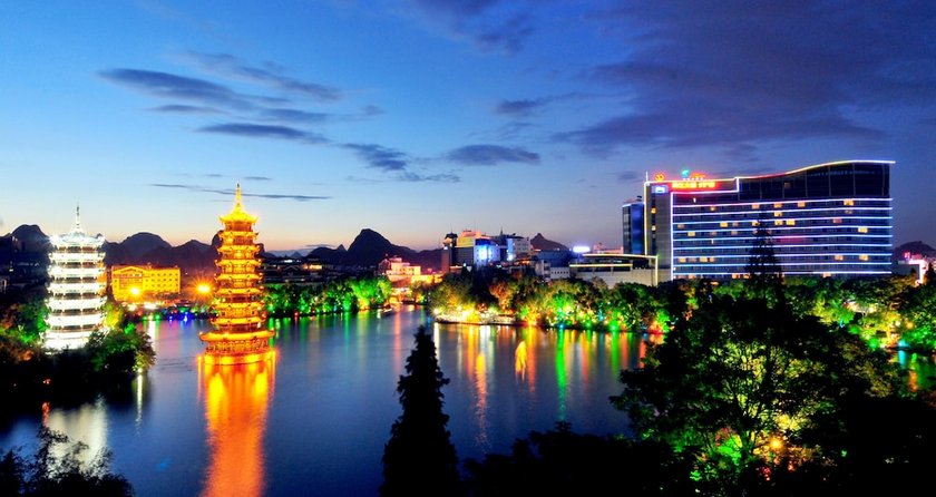 Lijiang Waterfall Hotel Guilin