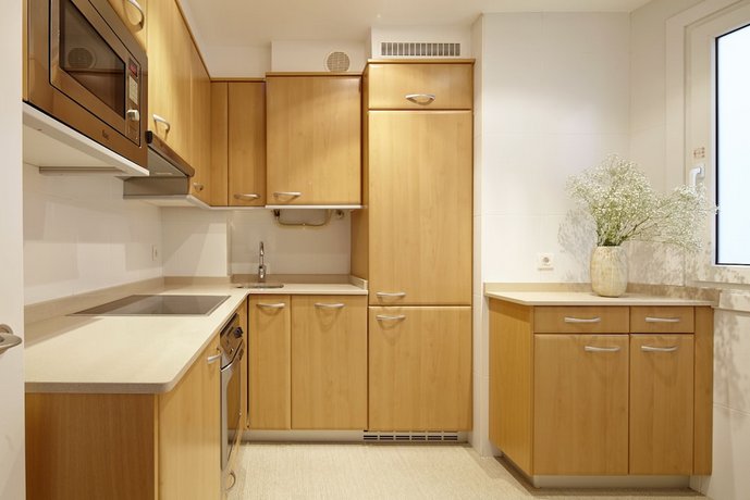 Garibay Terrace Apartment by FeelFree Rentals