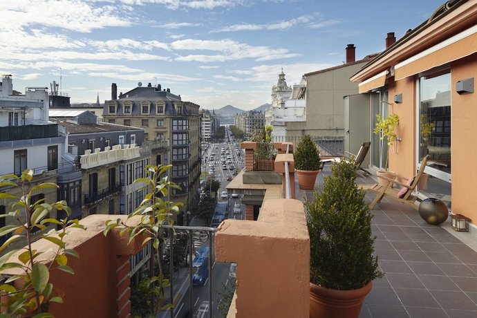 Gaindegi Apartment by FeelFree Rentals