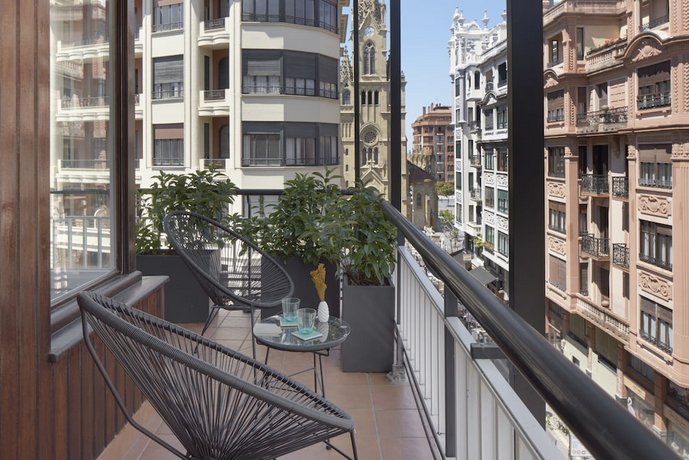 Larroka Apartment by FeelFree Rentals