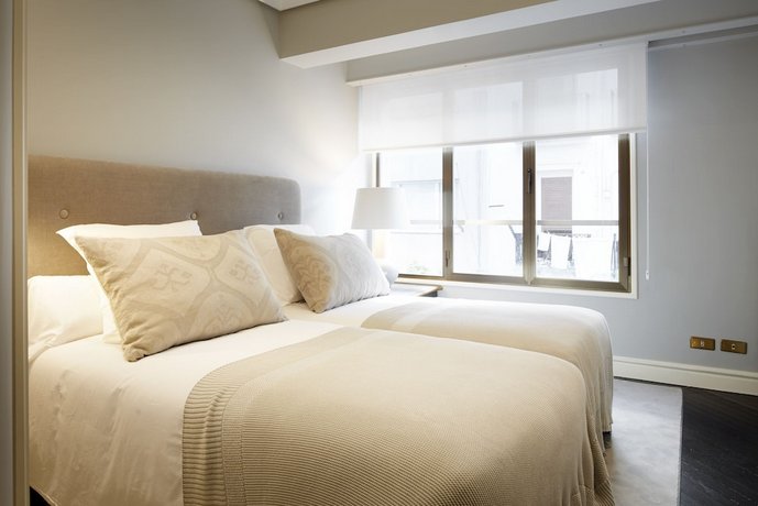 Playa de La Concha 10 by FeelFree Rentals