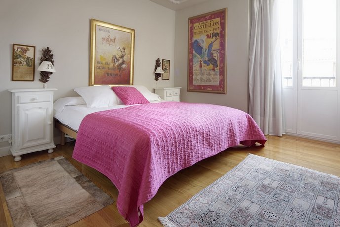 San Fermin Apartment by FeelFree Rentals