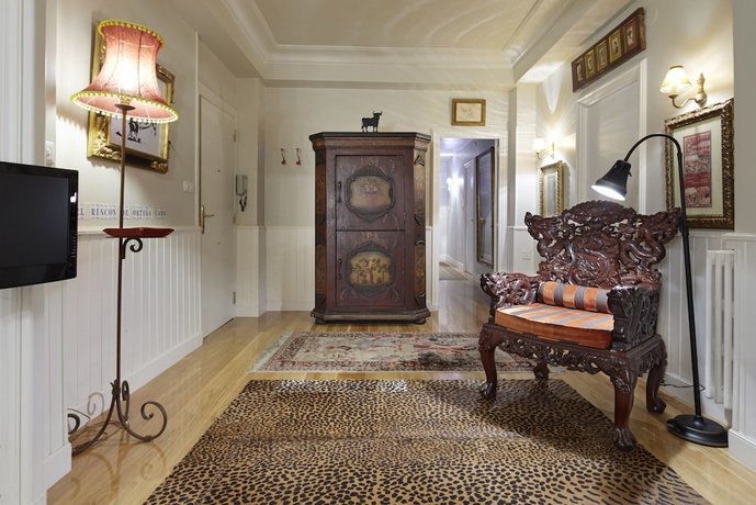 San Fermin Apartment by FeelFree Rentals