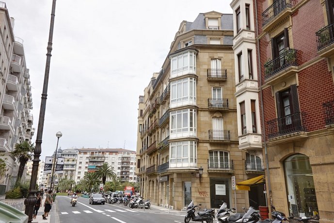 Zubieta Playa 3 Apartment by FeelFree Rentals