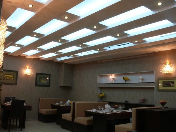 Iliani Hotel