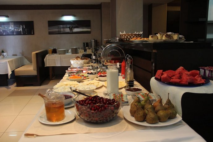 Iliani Hotel