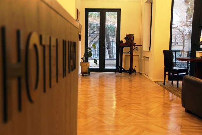 Iliani Hotel