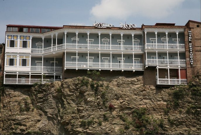 Old Metekhi Hotel