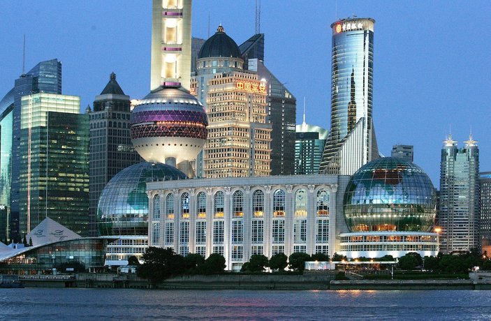 Oriental Riverside Hotel Shanghai Ocean Aquarium China thumbnail
