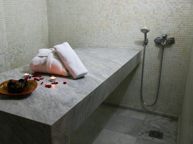 Oum Palace Hotel & Spa