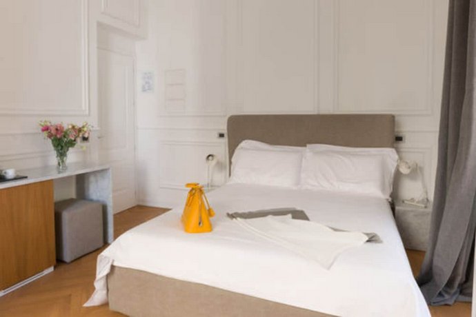 Via Chiodo Luxury Rooms