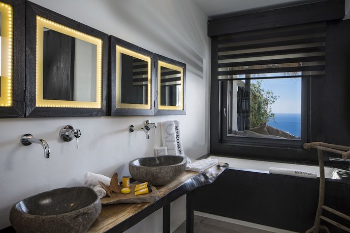 Myconian Utopia Relais & Chateaux